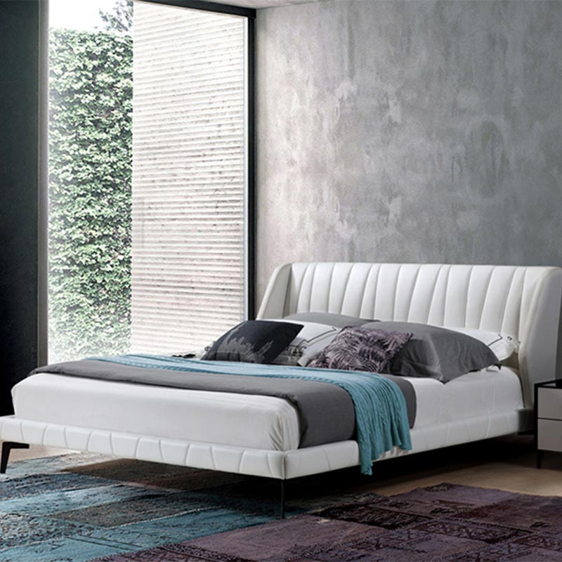 Экологичная мягкая кровать из соснового дерева и кожи