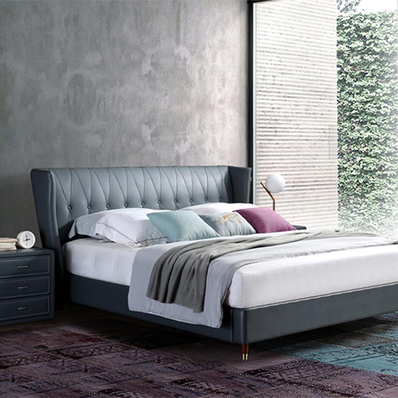 Кровать из массива дерева с полной кожаной оберткой